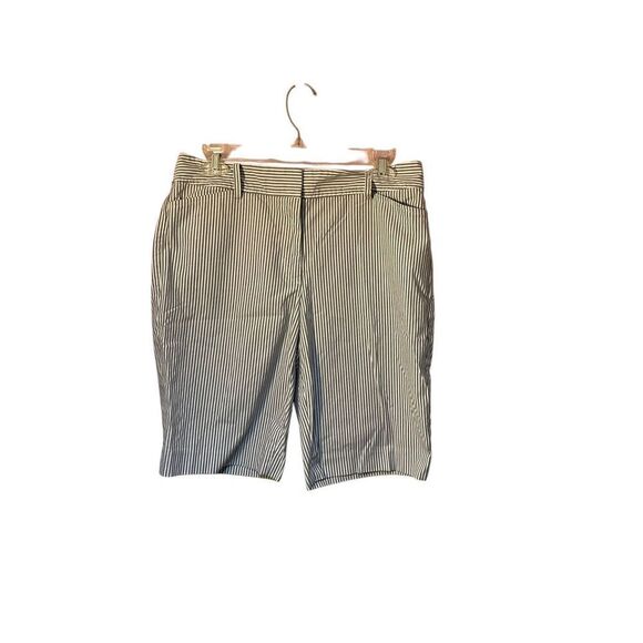 Talbots women’s striped perfect fit short Bermuda shorts size 6 - Picture 2 of 3